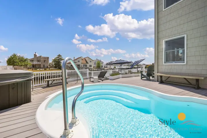 Queens Pointe, Beach Haven West